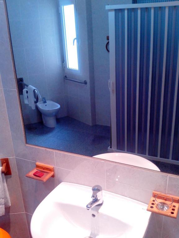 Hotel Rc Ramon Y Cajal Cuenca  Kamer foto