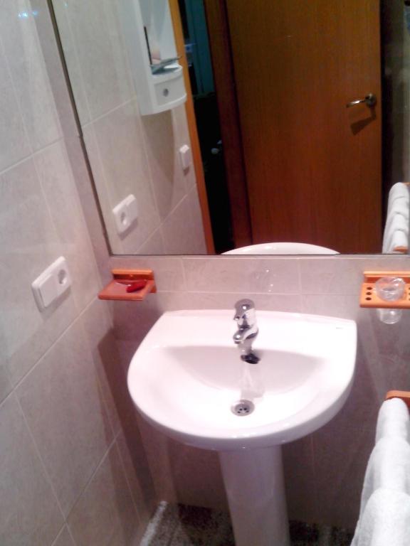 Hotel Rc Ramon Y Cajal Cuenca  Kamer foto